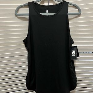 Black small tank top activewear